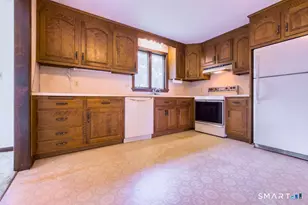 12 Sunrise Terrace, Plainville, CT 06062 - Photo 8