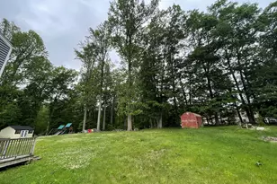 106 Mcdermott Cir, Hamden, CT 06514 - Photo 2
