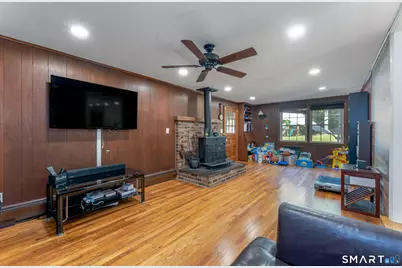 106 McDermott Circle, Hamden, CT 06514 - Photo 14