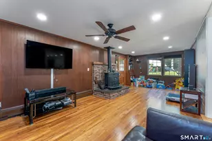 106 Mcdermott Cir, Hamden, CT 06514 - Photo 14
