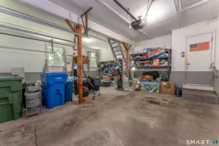 106 Mcdermott Cir, Hamden, CT 06514 - Photo 18