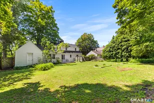 19 Armory St, Hamden, CT 06517 - Photo 34