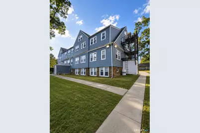 3-17 Curve Street #10, Branford, CT 06405 - Photo 1