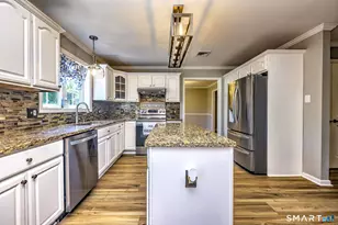74 Quaker Farms Rd, Oxford, CT 06478 - Photo 6