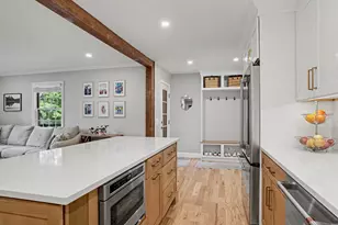 10 Elizabeth St, Newtown, CT 06470 - Photo 12