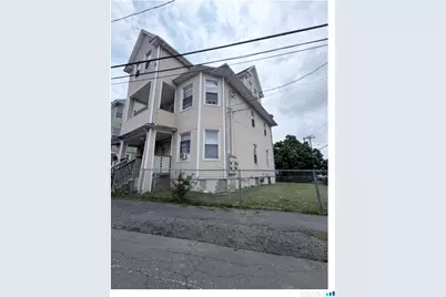 121 Calhoun Place, Bridgeport, CT 06604 - Photo 2