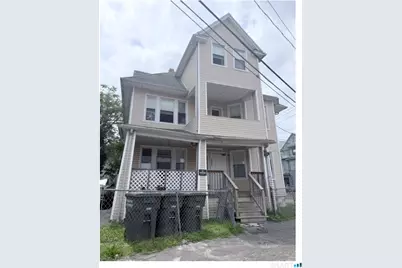 121 Calhoun Place, Bridgeport, CT 06604 - Photo 1