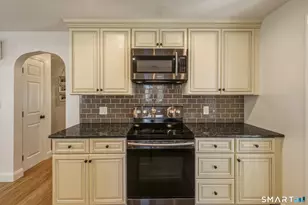 37 Cawley St, Bristol, CT 06010 - Photo 12