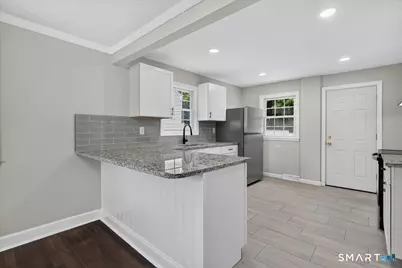5 Lynmot Road, Hamden, CT 06514 - Photo 4