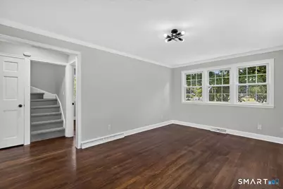 5 Lynmot Road, Hamden, CT 06514 - Photo 2