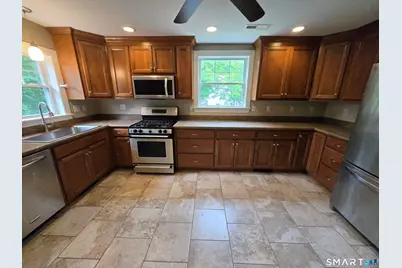 47 McKinley Avenue #2nd Floor, Bristol, CT 06010 - Photo 2