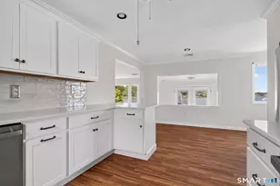 272 Elm St, Groton, CT 06340 - Photo 10