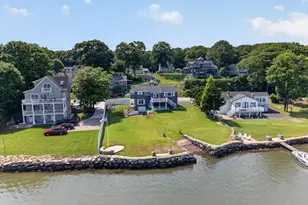 272 Elm St, Groton, CT 06340 - Photo 2