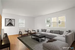 10 Harvann Rd, Norwalk, CT 06850 - Photo 8