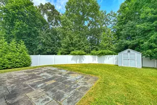 10 Harvann Rd, Norwalk, CT 06850 - Photo 30