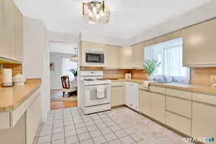41 Sequin Rd, West Hartford, CT 06117 - Photo 16