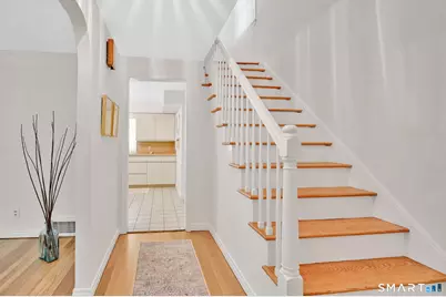 41 Sequin Road, West Hartford, CT 06117 - Photo 4