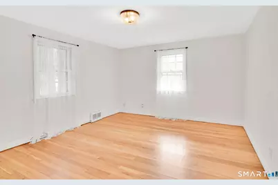 41 Sequin Road, West Hartford, CT 06117 - Photo 28