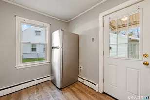 108 Bedford Ave, East Hartford, CT 06118 - Photo 10