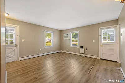 108 Bedford Avenue, East Hartford, CT 06118 - Photo 6