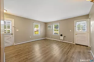 108 Bedford Ave, East Hartford, CT 06118 - Photo 6