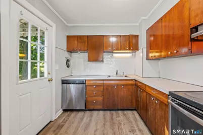 108 Bedford Avenue, East Hartford, CT 06118 - Photo 8