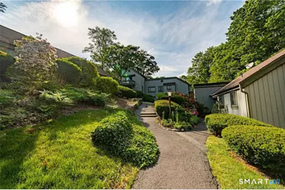 140 Woodvale Drive #E, Southbury, CT 06488 - Photo 14