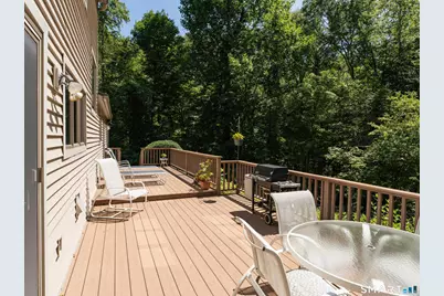 70 Hoadley Creek Circle, Guilford, CT 06437 - Photo 16