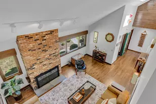 70 Hoadley Creek Cir, Guilford, CT 06437 - Photo 32