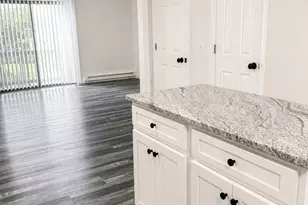 1400 Meriden Rd, Waterbury, CT 06705 - Photo 4
