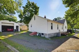 31 Ann St, East Haven, CT 06512 - Photo 4