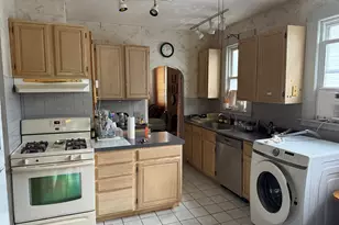 72 Anthony St, New Haven, CT 06513 - Photo 2