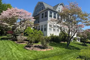 290-292 Grandview Terrace, Hartford, CT 06114 - Photo 1
