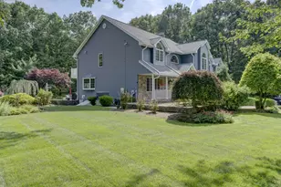 13 Executive Hill Rd, Wolcott, CT 06716 - Photo 4