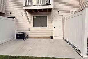 33 Main St, Meriden, CT 06451 - Photo 8