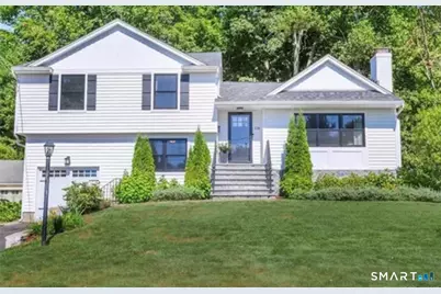 118 Brooklawn Terrace, Fairfield, CT 06825 - Photo 1