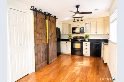 74 Hollister Way South #74, Glastonbury, CT 06033 - Photo 4