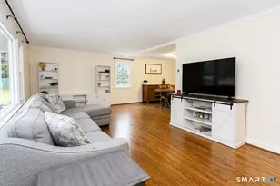 8 Lawton Dr, Simsbury, CT 06070 - Photo 6