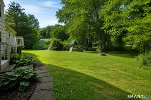 8 Lawton Dr, Simsbury, CT 06070 - Photo 32