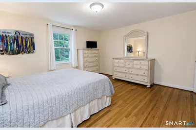 8 Lawton Drive, Simsbury, CT 06070 - Photo 16
