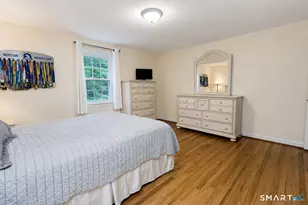 8 Lawton Dr, Simsbury, CT 06070 - Photo 16