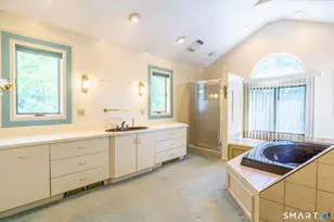 142 Williams Rd, Trumbull, CT 06611 - Photo 18