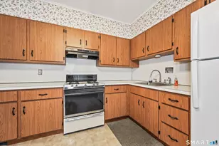 917 Cooke St, Waterbury, CT 06704 - Photo 6