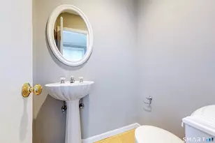 33 Green Ln, Greenwich, CT 06831 - Photo 6