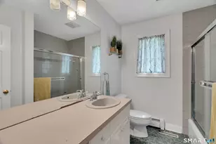 37 Woodside Dr, Branford, CT 06405 - Photo 14