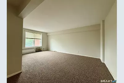 7 Fourth Street #4J, Stamford, CT 06905 - Photo 2