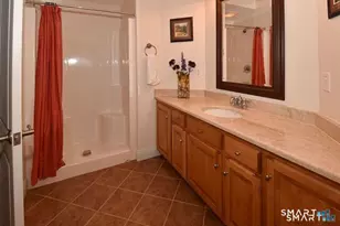 5 Biltmore Ct, Avon, CT 06001 - Photo 32