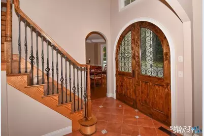5 Biltmore Court, Avon, CT 06001 - Photo 4