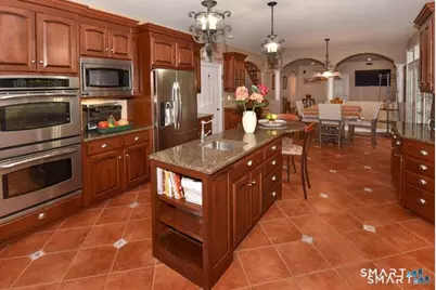 5 Biltmore Court, Avon, CT 06001 - Photo 8