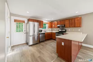 36 Meadowrue Dr, Glastonbury, CT 06033 - Photo 6